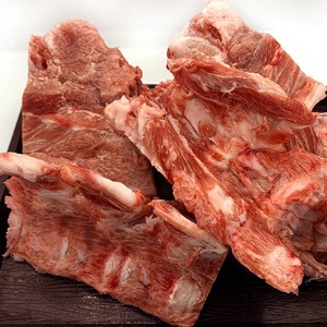 쭌미트 국내산 돼지등뼈 1kg(500g씩 비닐포장)(감자탕,등뼈찜,술안주)